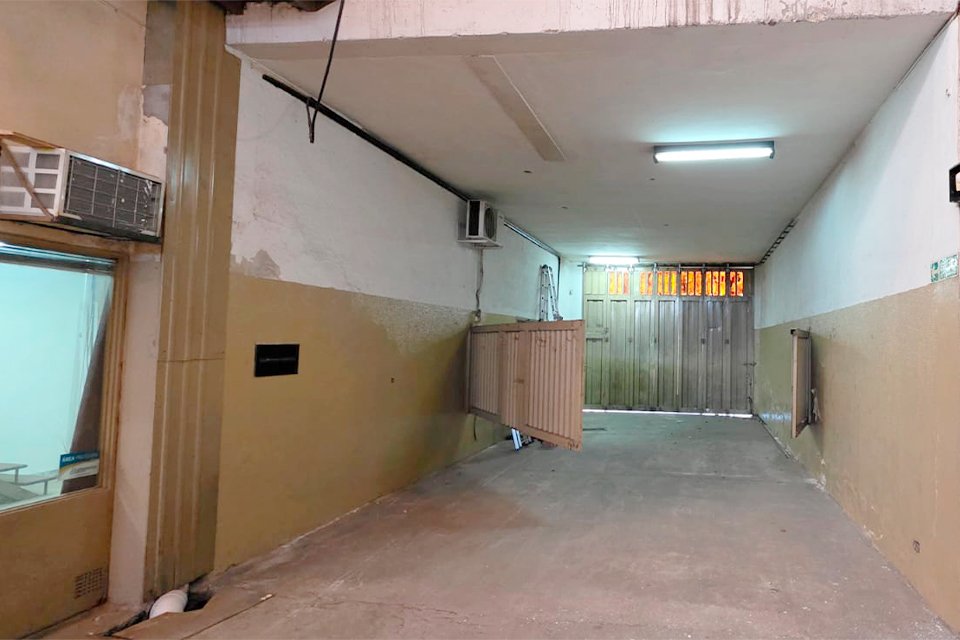 Ingreso a galpón - 3 de 23