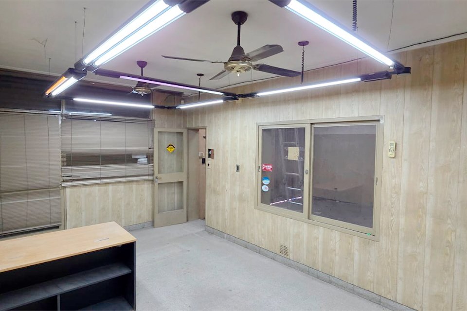 Salón comercial al frente - 6 de 23