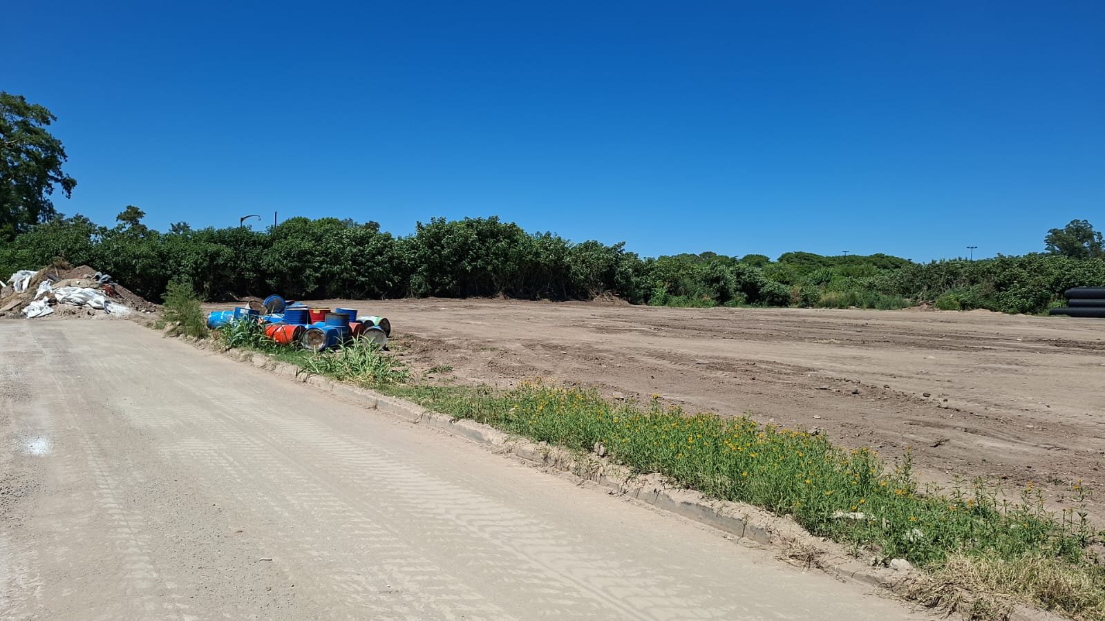 Uriburu y Crespo - Lote 2.000 m2