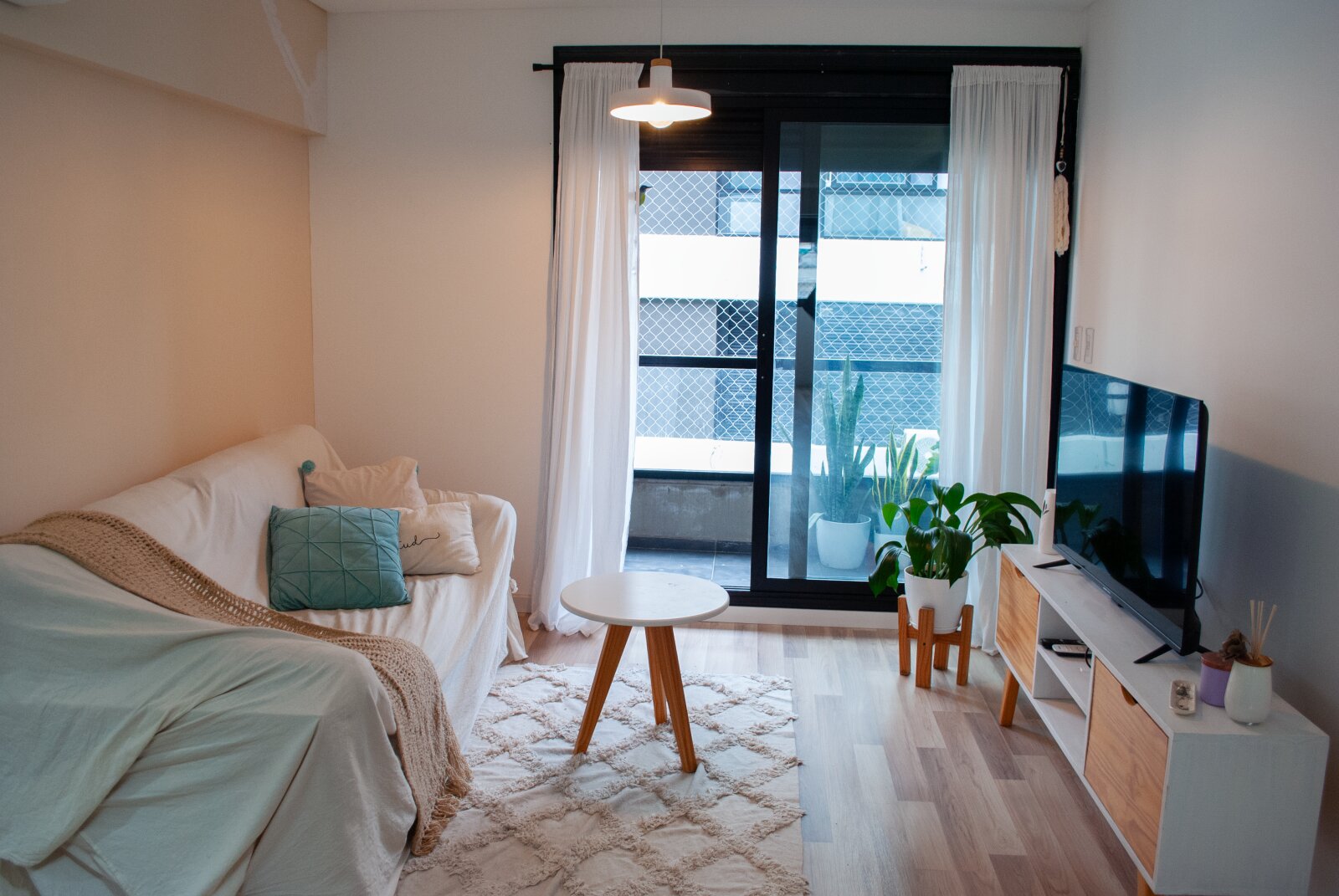 Mitre 547 - 1 dormitorio con balcón y amenities