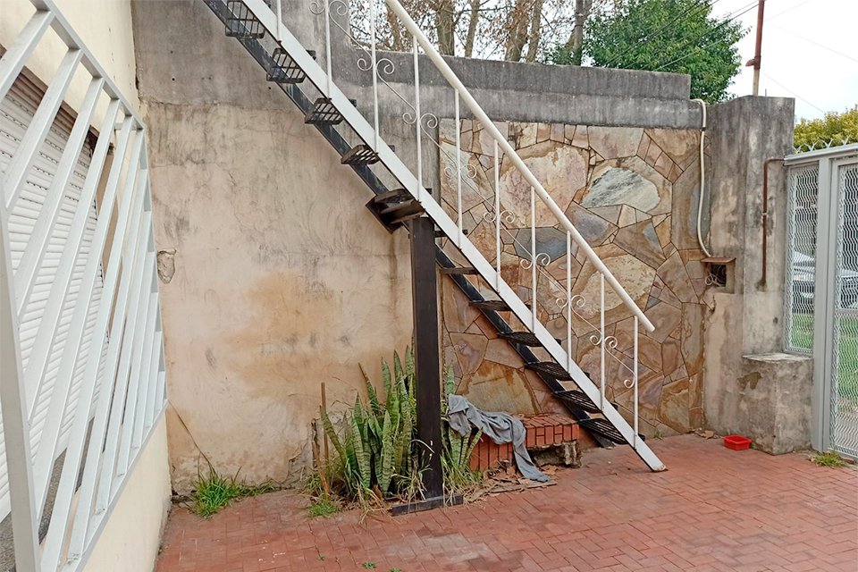 Patio de ingreso - 3 de 27