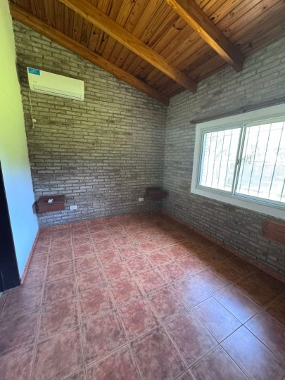 Casas - Funes -  Alquiler
