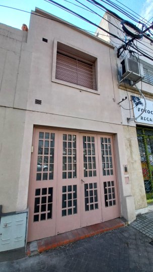 CASA en VENTA 3 dormitorios CON PATIO Y TERRAZA