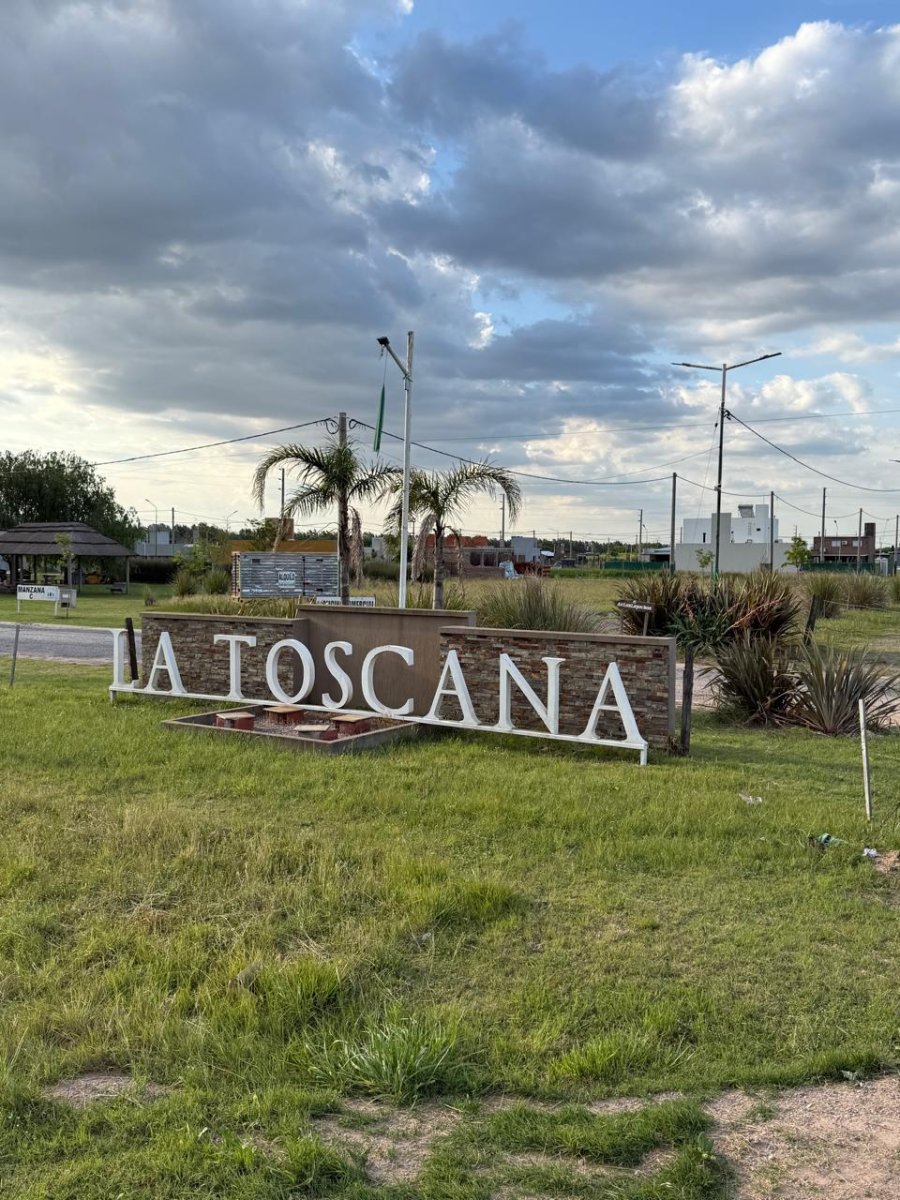 Lote en Barrio La Toscana