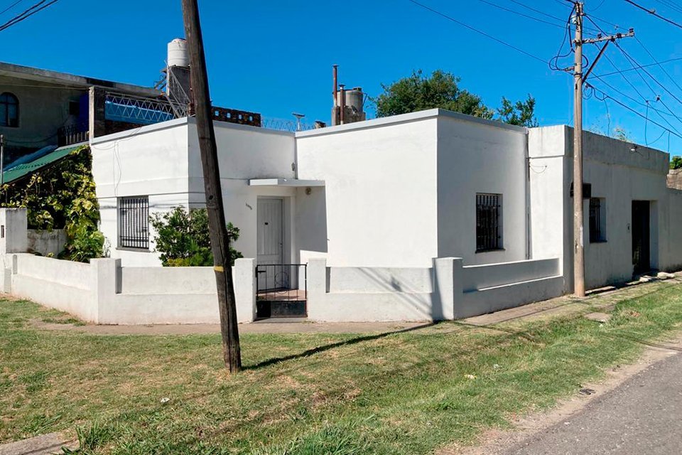 CASA 2 DORMITORIOS CON PATIO SANCHO PANZA ESQ. BALCARCE