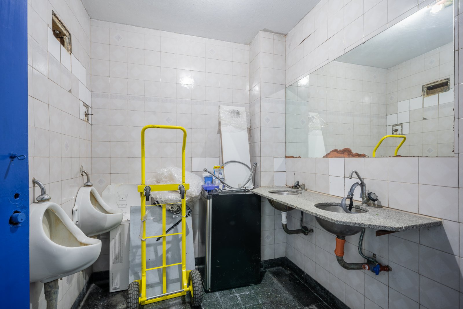 LOCAL EN GALERÍA | 200 M2 | PERMUTA — foto 11