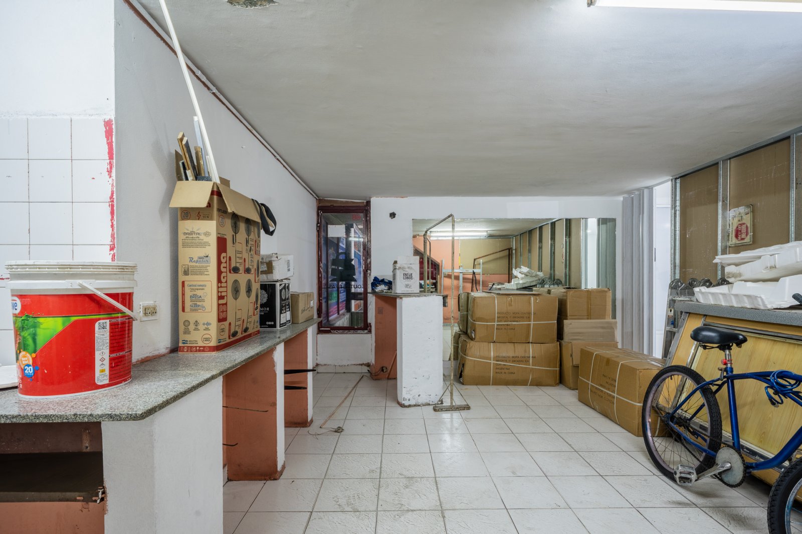 LOCAL EN GALERÍA | 200 M2 | PERMUTA — foto 14