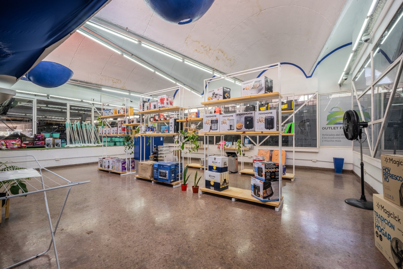 LOCAL EN GALERÍA | 200 M2 | PERMUTA — foto 5
