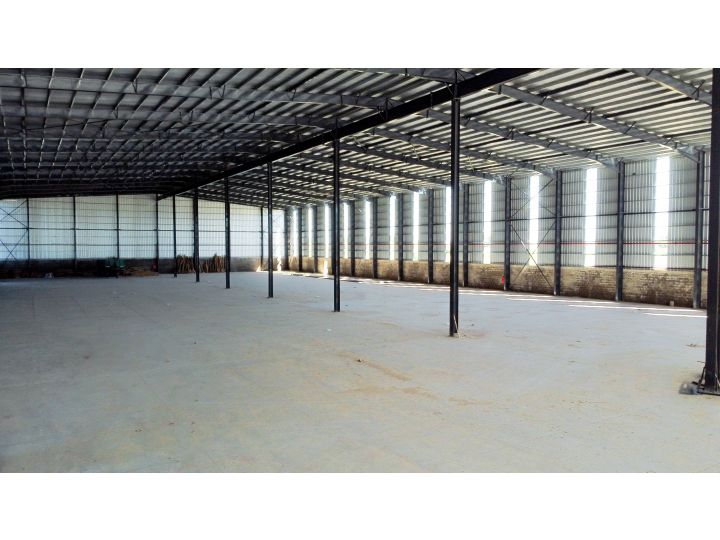 Galpones / Depósitos - Alvear - Alquiler