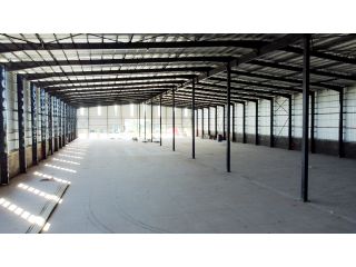 Galpones / Depósitos - Alvear - Alquiler