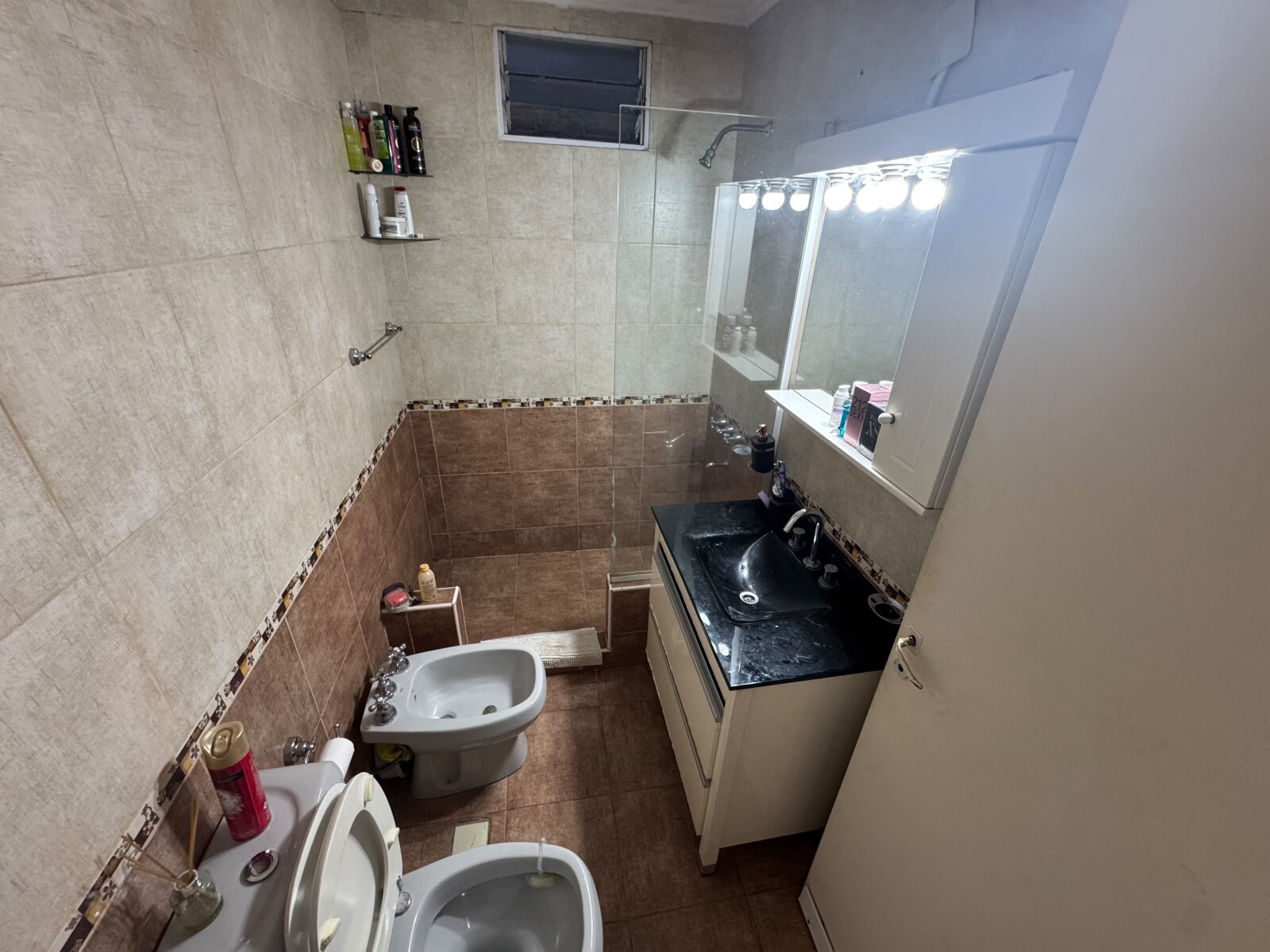 Importante Casa Estilo Alpino. Altos de Mendoza – 4 Dormitorios Quincho y Pileta — foto 8