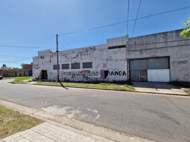 Galpones / Depósitos - Rosario - Venta