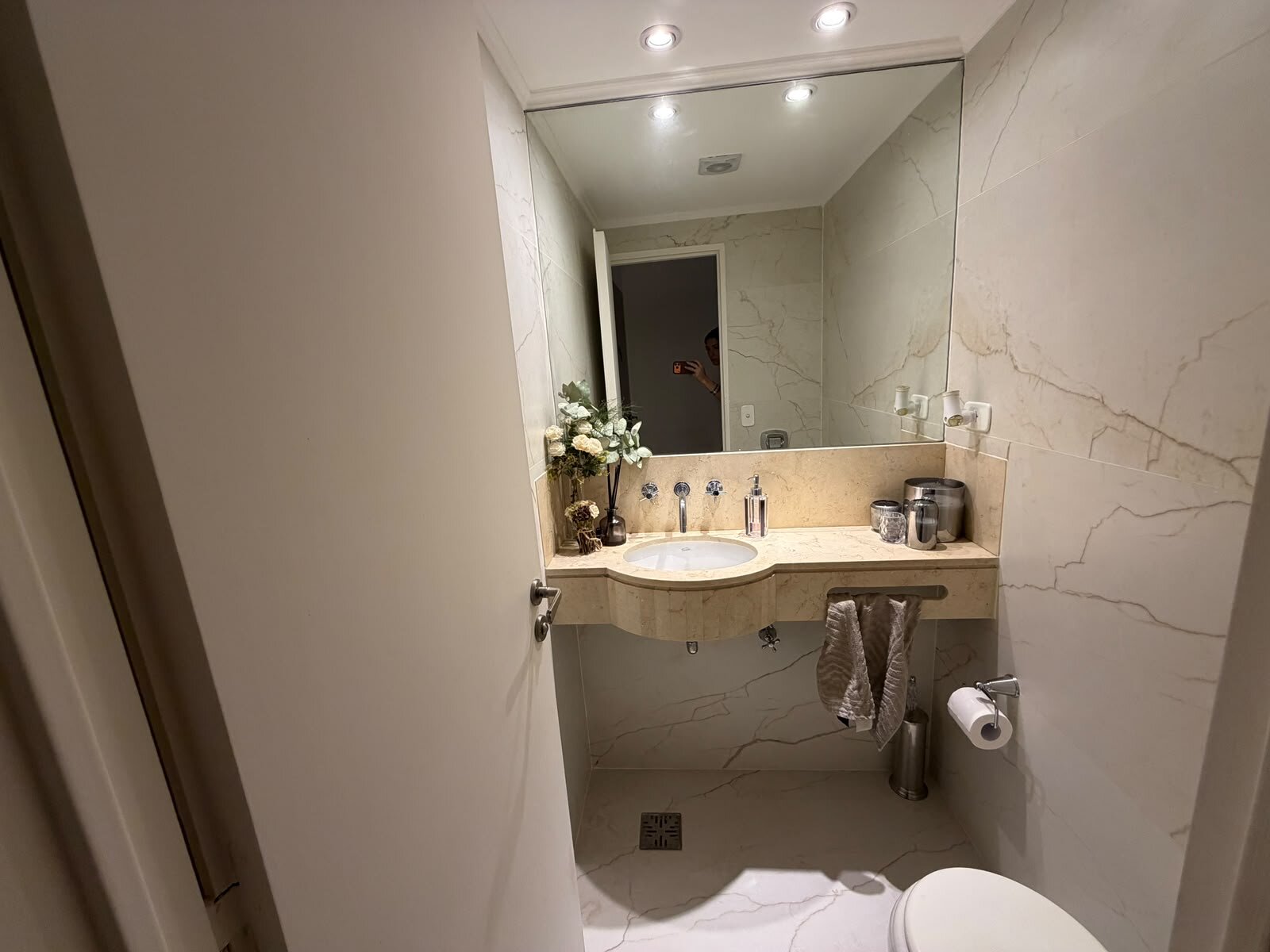 RENOVADO Y EXCELENTE 3AMB c/ Balcon Aterrazado en Edifiicio de categoria con AMENITIES- PUERTO MADERO — foto 13