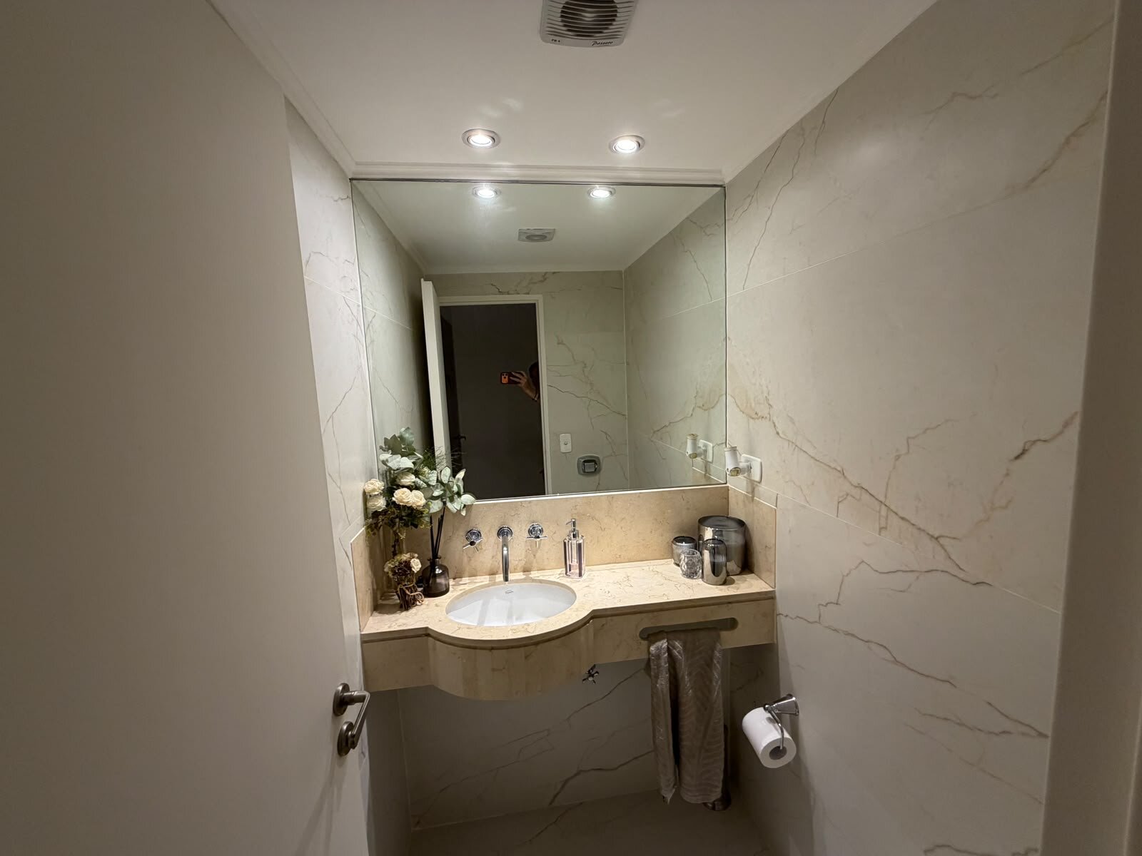 RENOVADO Y EXCELENTE 3AMB c/ Balcon Aterrazado en Edifiicio de categoria con AMENITIES- PUERTO MADERO — foto 14