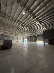 Galpones / Depósitos - Alvear - Venta