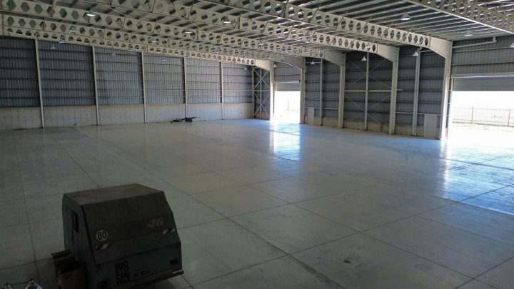 Galpones / Depósitos - Alvear - Venta