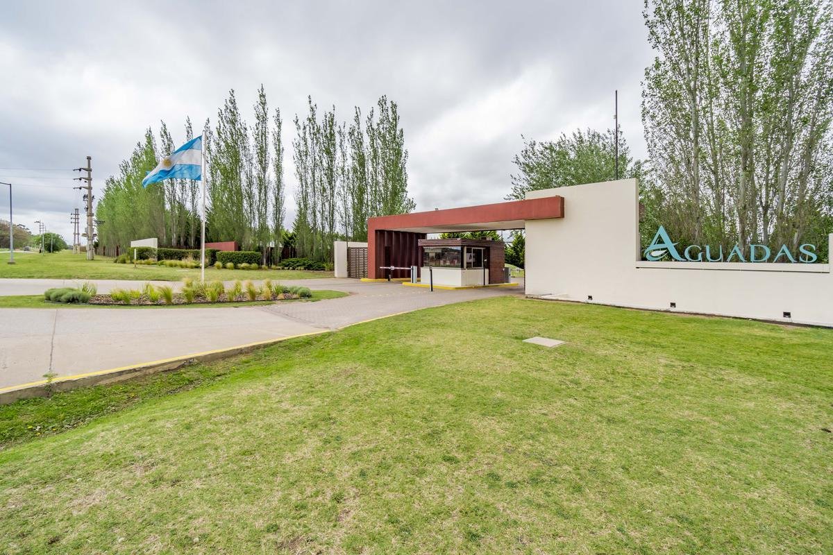 Venta lote en Country Aguadas - Funes