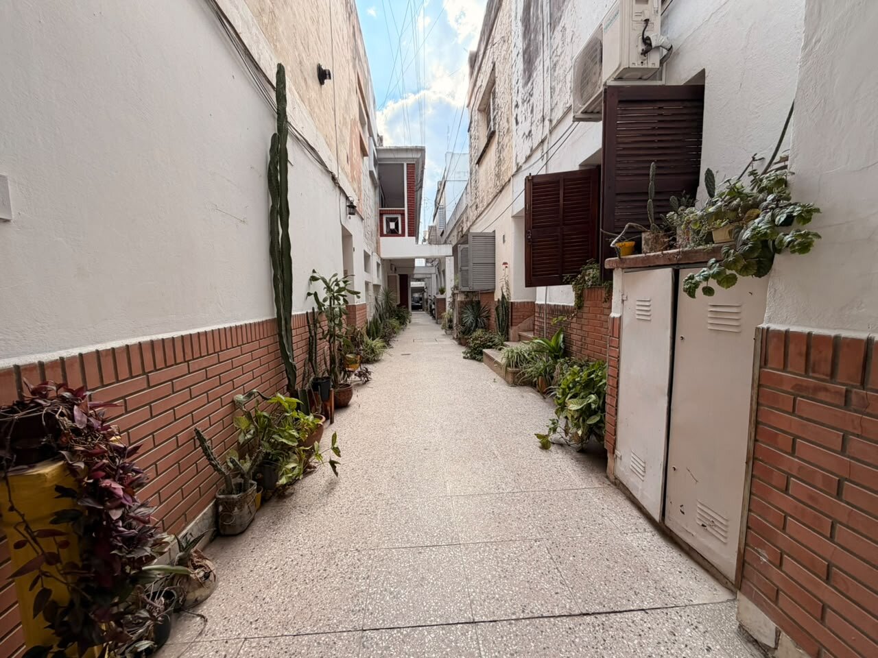Departamento PH tipo casa de 2 dormitorios y 2 patios en Alta Cordoba Apto Credito — foto 3