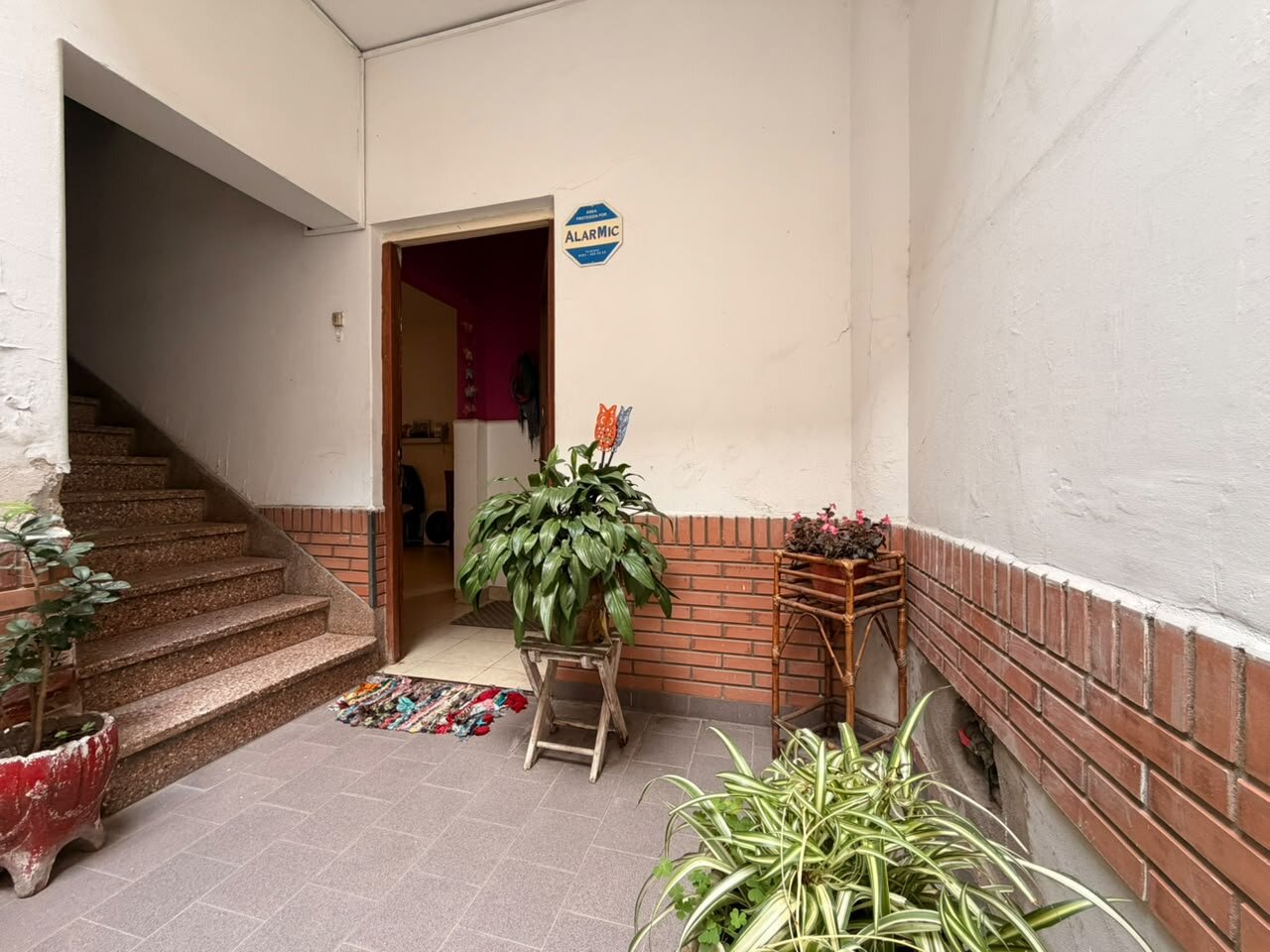 Departamento PH tipo casa de 2 dormitorios y 2 patios en Alta Cordoba Apto Credito — foto 5
