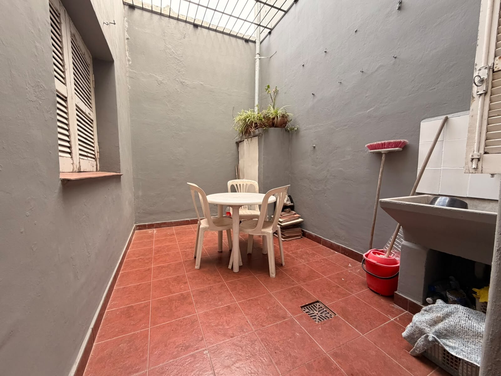 Departamento PH tipo casa de 2 dormitorios y 2 patios en Alta Cordoba Apto Credito — foto 12