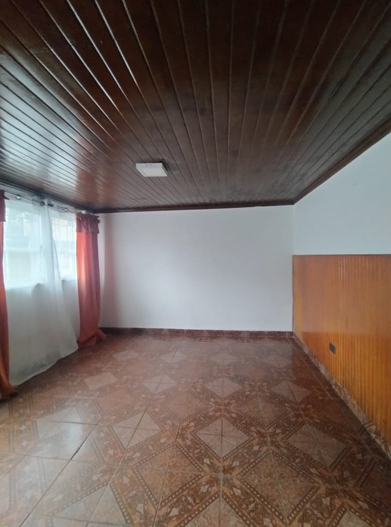 Casa en venta con excelente terreno | AINA - Agentes Inmobiliarios ...