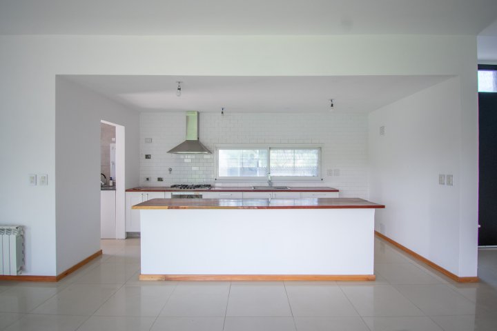 Casas - Funes - Venta