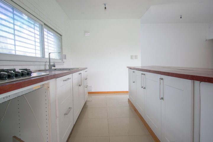 Casas - Funes - Venta