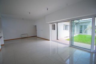 Casas - Funes - Venta