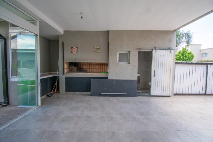 Casas - Funes - Venta