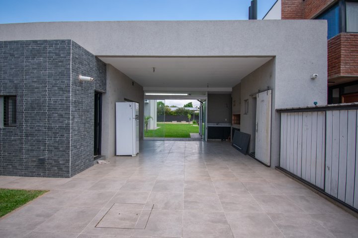 Casas - Funes - Venta