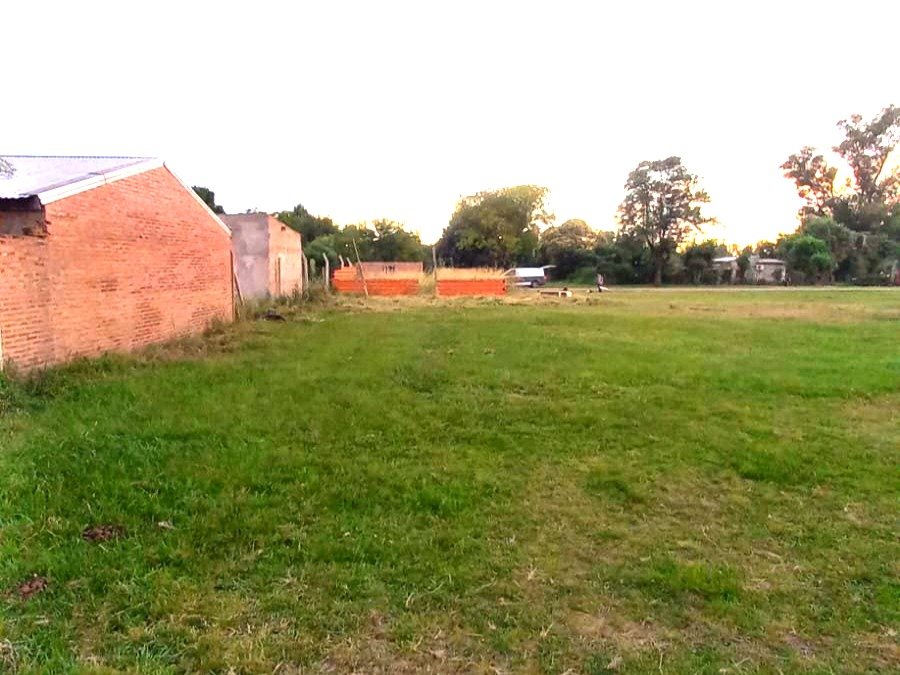 Se vende terreno con construcción en Timbúes. Excelente ubicación! — foto 3