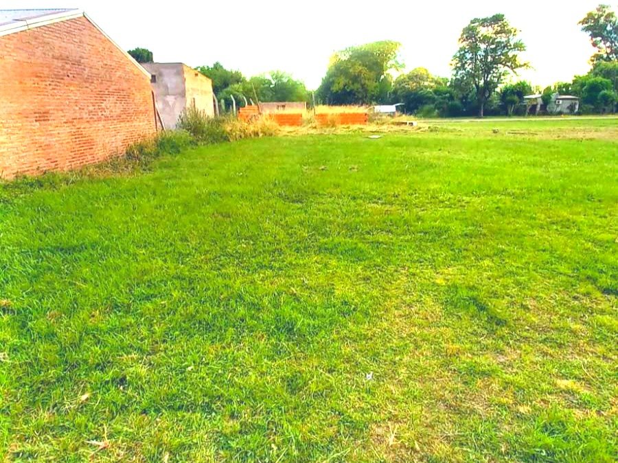 Se vende terreno con construcción en Timbúes. Excelente ubicación! — foto 4