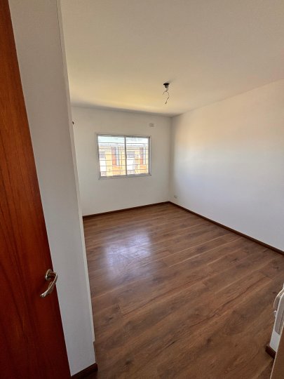 Departamentos de pasillo - Rosario - Alquiler