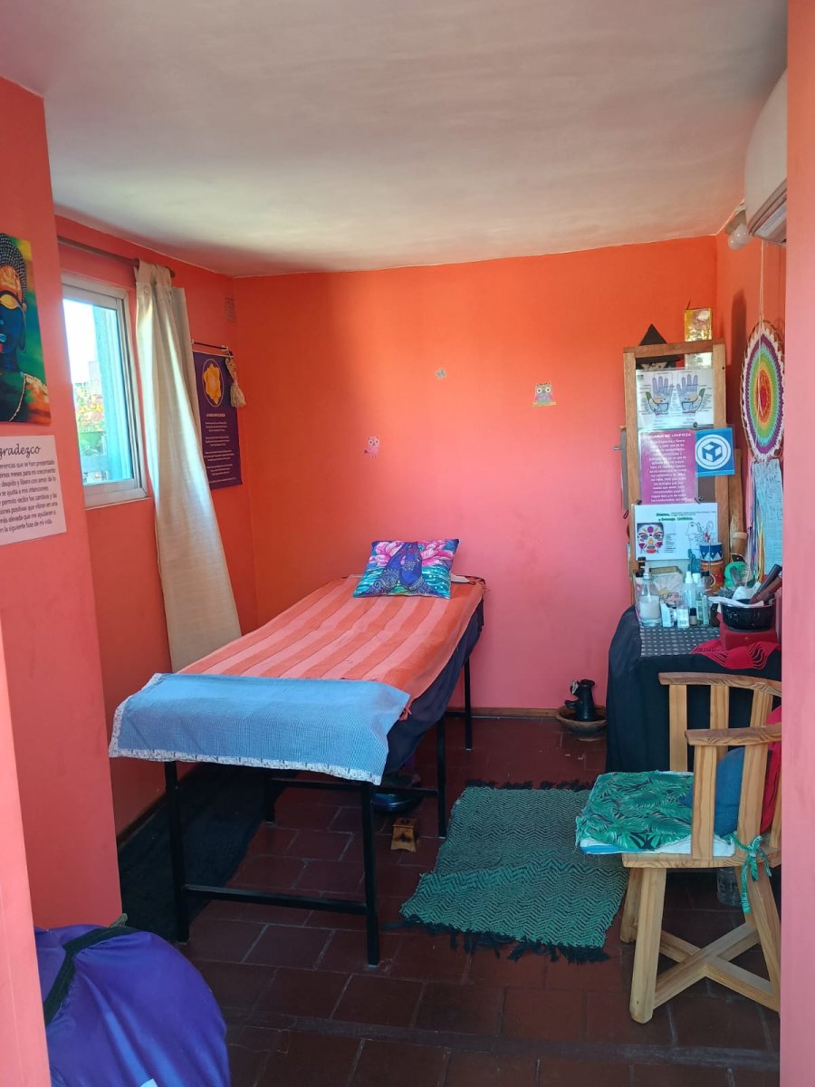 CASA DE PASILLO DE DOS DORMITORIOS, EN BARRIO ABASTO. - 14