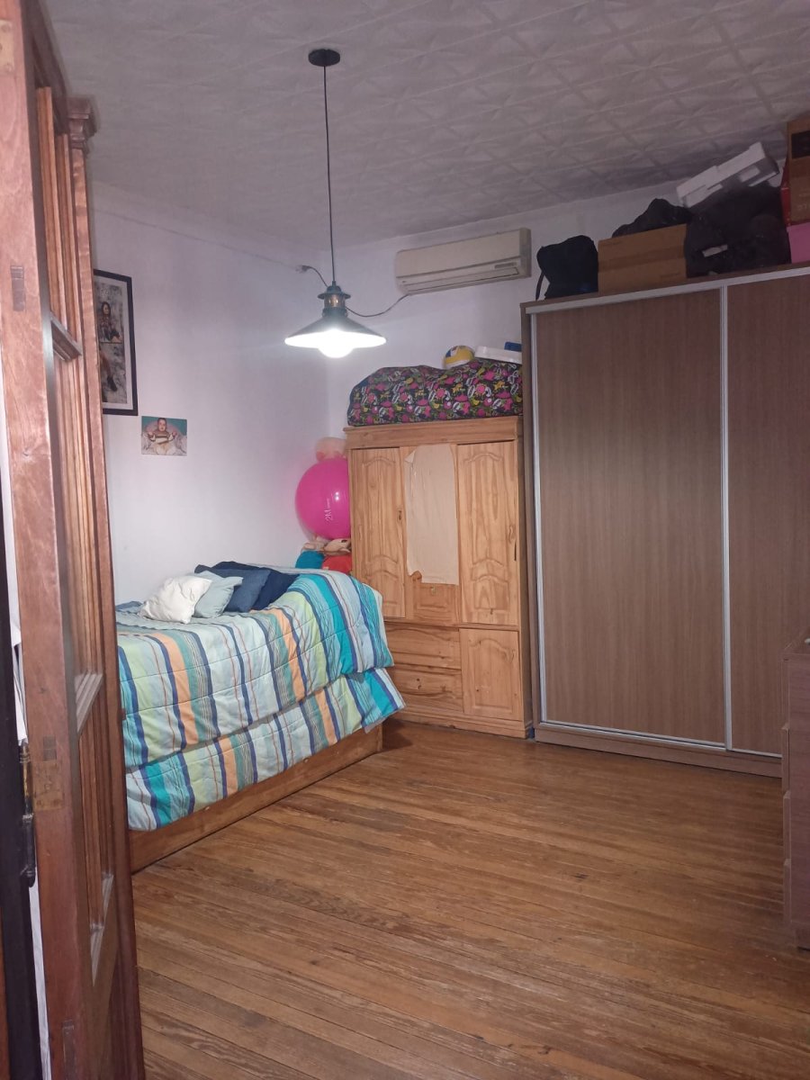CASA DE PASILLO DE DOS DORMITORIOS, EN BARRIO ABASTO. - 8