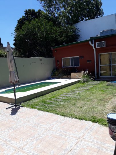 Casas - Rosario -  Alquiler