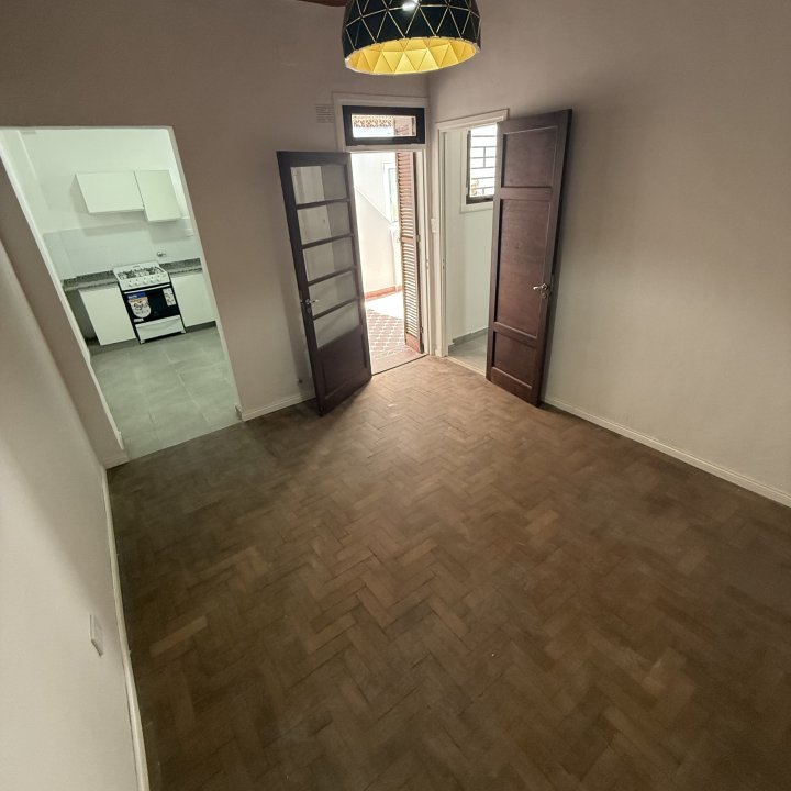 Departamentos de pasillo - Rosario - Venta