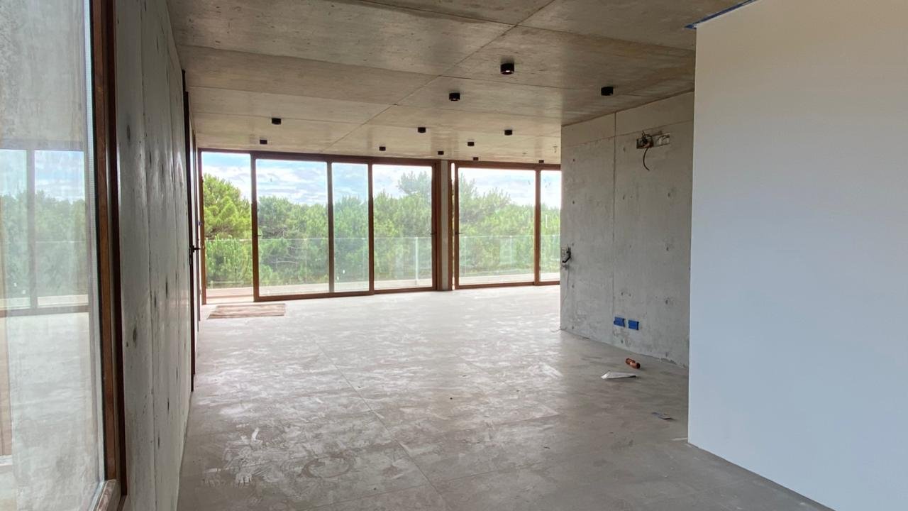 ACCESO AL LIVING - 3 de 28