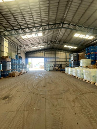 Galpones / Depósitos - Alvear -  Alquiler