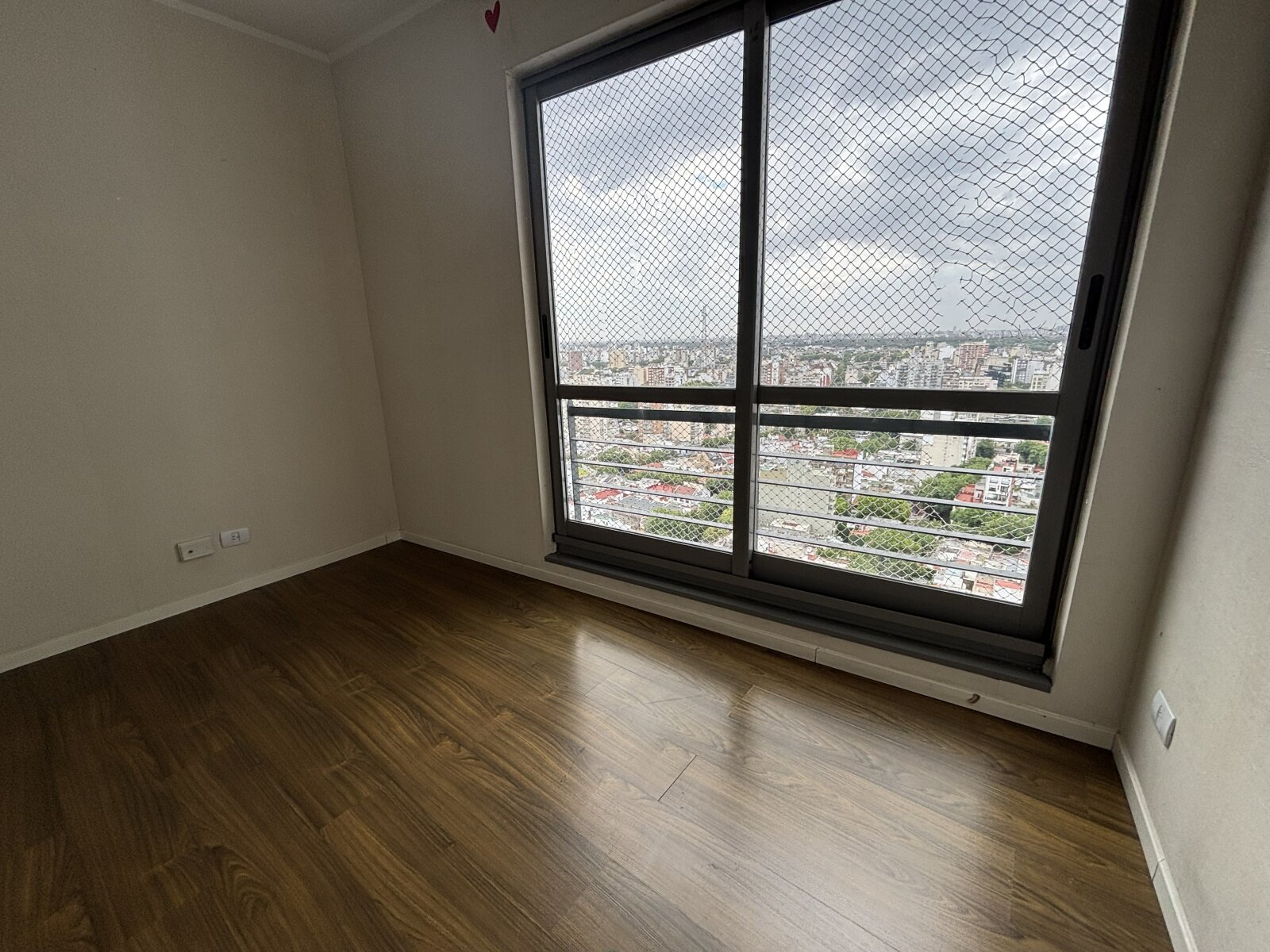 Espectacular 3 Ambientes Full Amenities y Cochera Opcional | Piso Alto con Vista Panorámica y Balcón Aterrazado - 9
