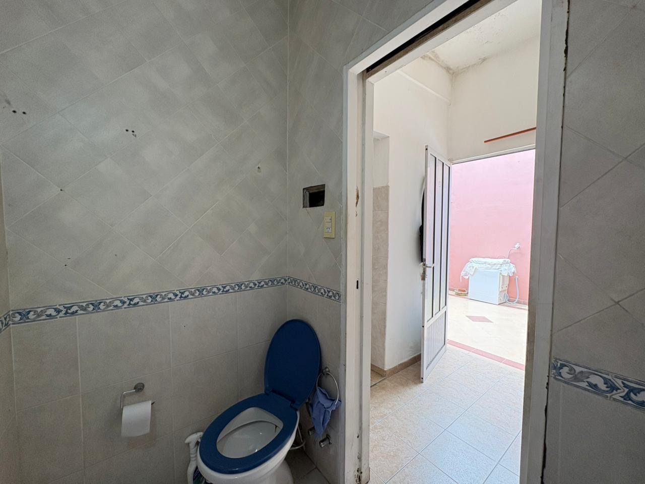 Venta casa de pasillo único 1 dormitorio en Refinerias. — foto 3