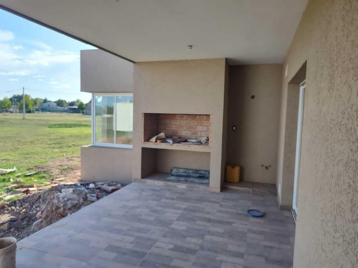 Casas - Pueblo Esther - Venta