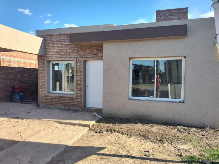 Casas - Pueblo Esther - Venta
