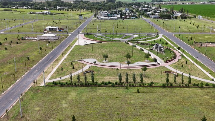 Terrenos - Alvarez - Venta