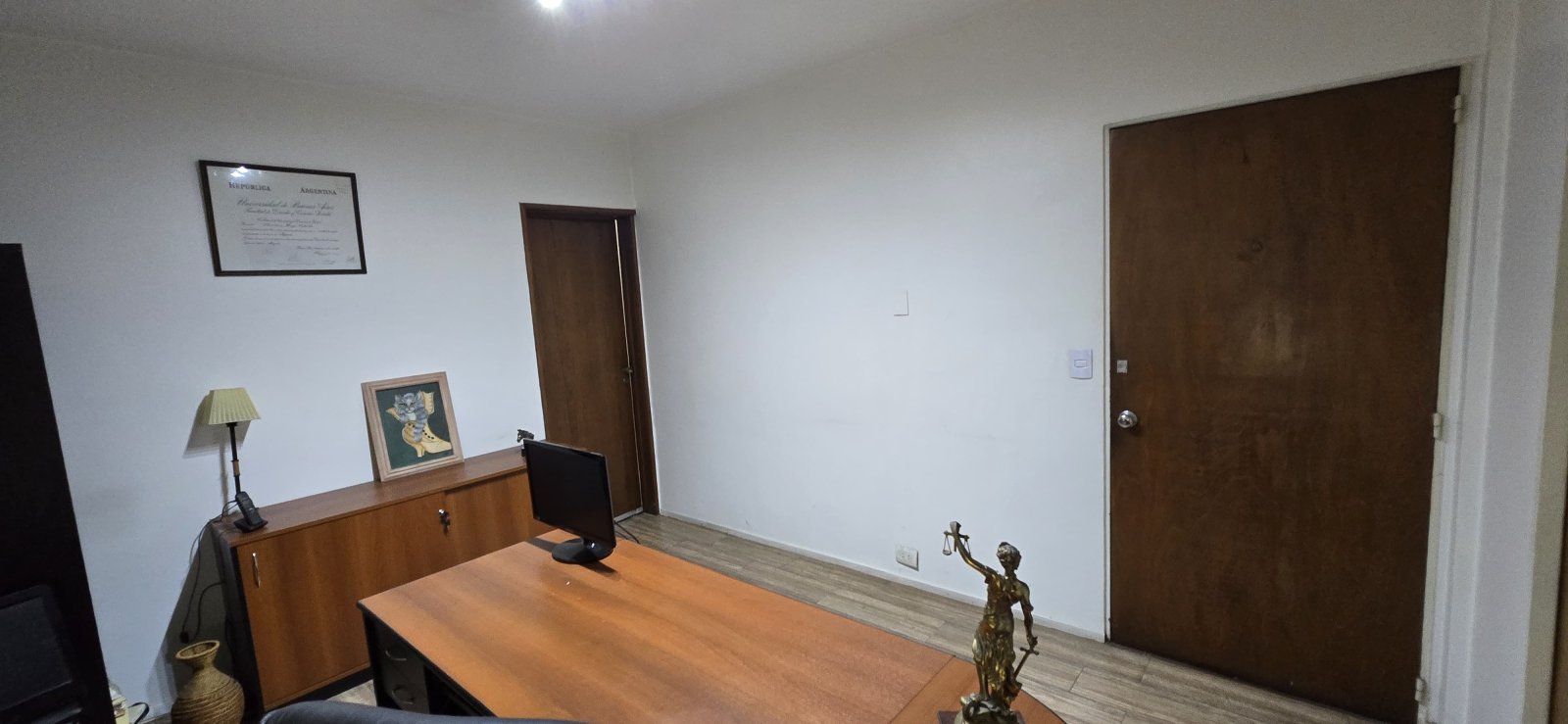 Oficina luminosa con baño y cocina en San Nicolás – 33 m² (Microcentro) — foto 7