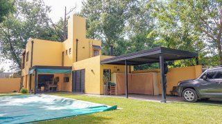 Casas - Funes - Venta