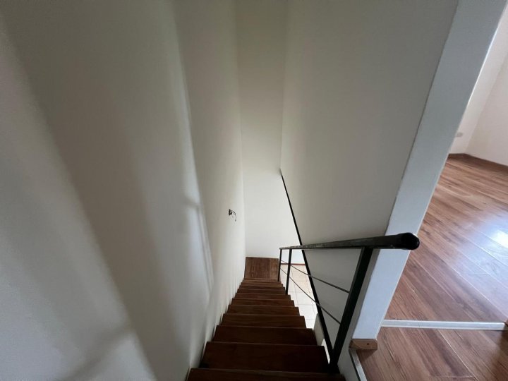 Departamentos de pasillo - Rosario - Venta