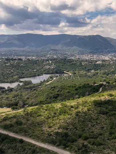 VENTA TERRENO CHACRAS DE LA FALDA