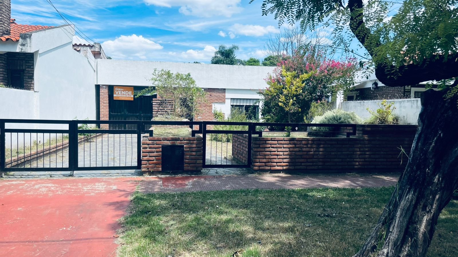 Casa en venta barrio Alberdi 3 dormitorios