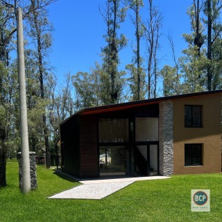 Casas - Iriondo - Venta